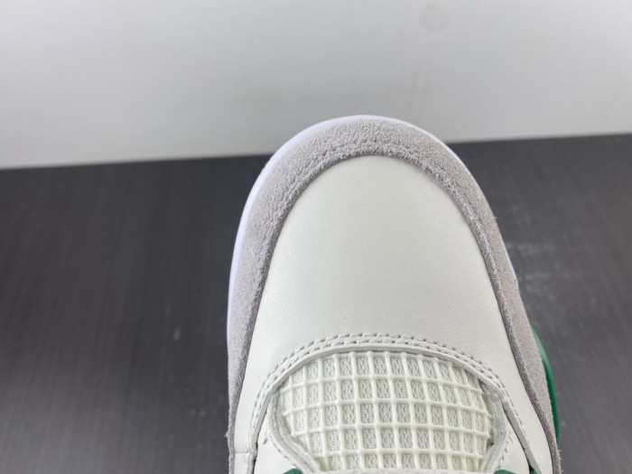 Nike SB x Air Jordan 4 ‘Pine Green’ DR5415-103