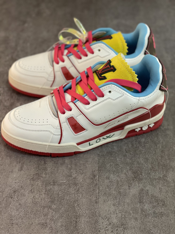 LV TRAINER SNEAKER LOW