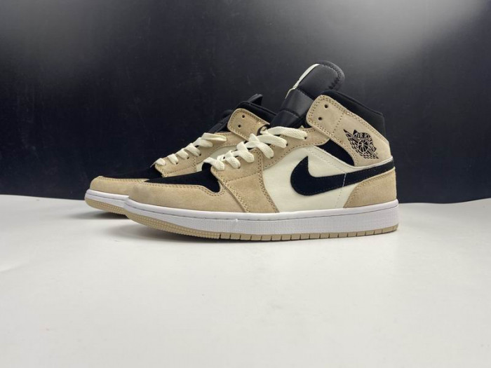 Air Jordan 1 Mid ‘Barely Orange’ BQ6472 -800