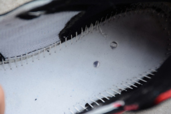 KIDS AIR JORDAN 1 RETRO HIGH OG ‘GYM RED’ 555088-061