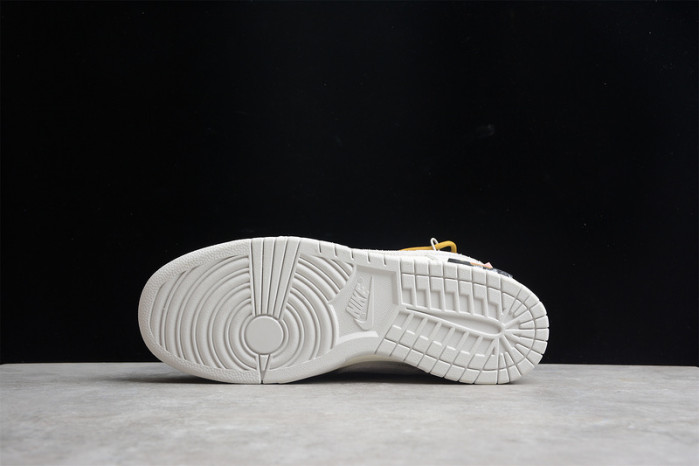 Off-White x Dunk Low ‘Lot 37 of 50’ DJ0950-105
