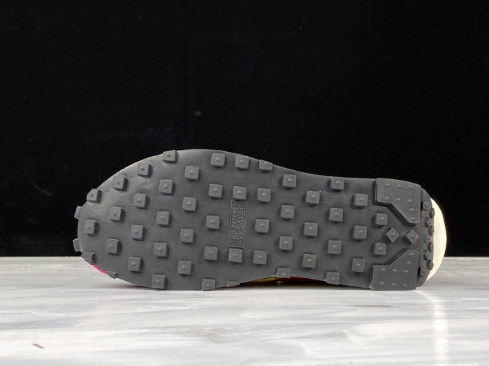 Sacai x Nike LDV Waffle ‘Pink Green’ BV0073-301