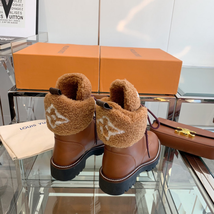 LOUS VUITO BOOTS