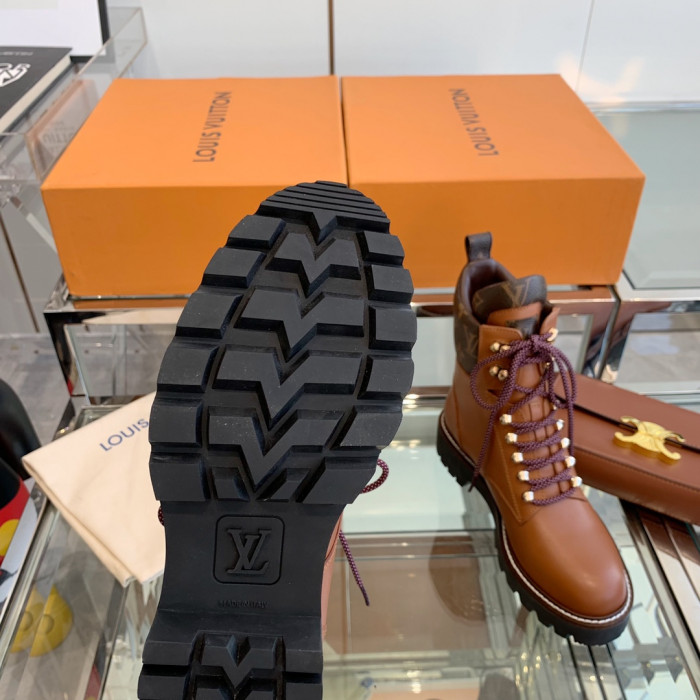 LOUS VUITO BOOTS