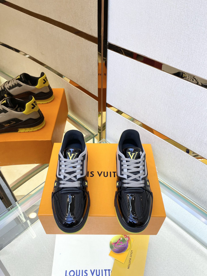 Loui Vuitto Low-Top SNEAKER